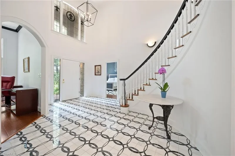 3300 Forsyth Drive, Greensboro, North Carolina, United States. - Photo 6