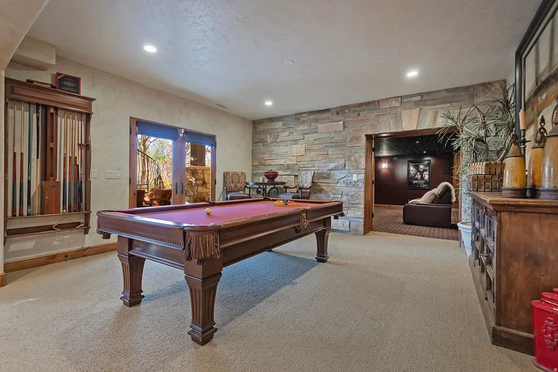 8778 S FALCON HEIGHTS LN, Sandy, Utah, United States. - Photo 53