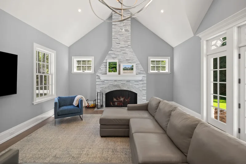 8 East Huxley Drive , Lloyd Harbor, NY 11743, Lloyd Harbor, New York, United States. - Photo 15