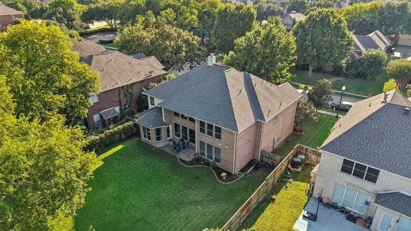 9212 Longview Drive, Plano, Texas, United States. - Photo 7