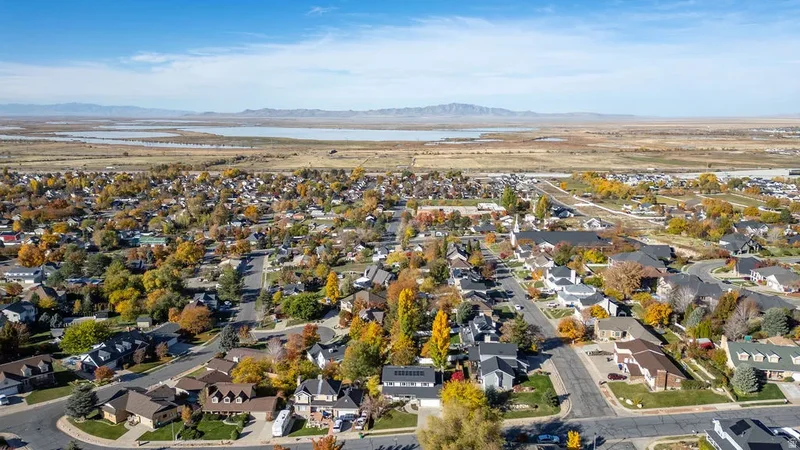 2009 N 150 E, Centerville, Utah, United States. - Photo 31