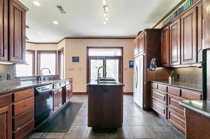 9957 Boat Club Road, Fort Worth, Texas, United States. - Photo 21