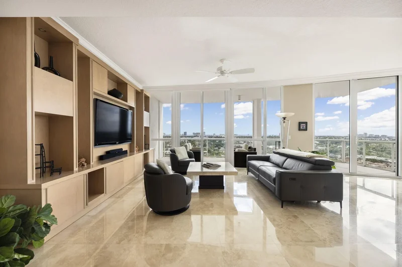 111 SE 8th Ave PH-1701, Fort Lauderdale, Florida, United States. - Photo 26