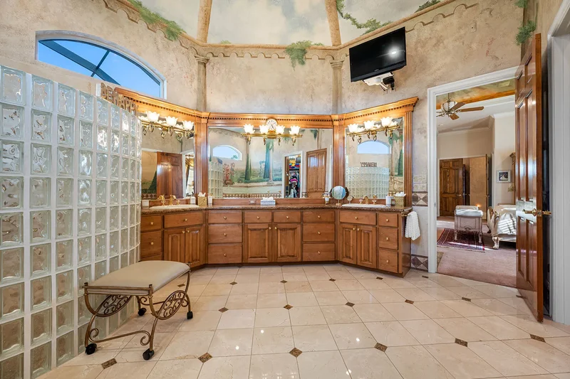 7371 Sawgrass Point, Pinellas Park, FL 33782, Pinellas Park, Florida, United States. - Photo 21