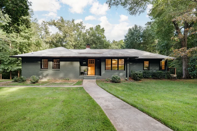 1391 Ivywood Drive, Athens, GA 30606, Bogart, Georgia, United States. - Photo 1