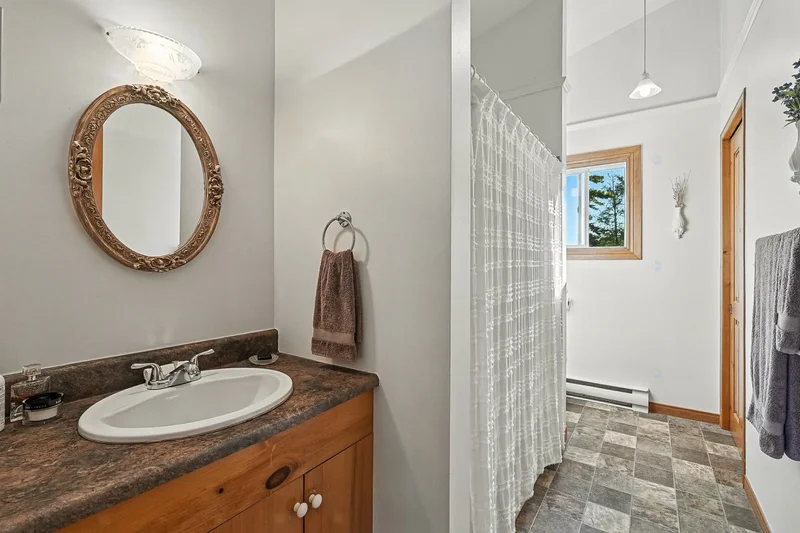 335 Rue du Bord-de-l'Eau, Sainte-Catherine-de-Hatley, Quebec, Canada. - Photo 8