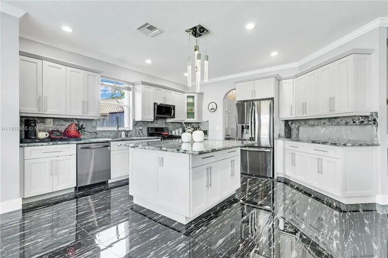 13787 NW 19th Ct, Pembroke Pines, FL 33028, Pembroke Pines, Florida, United States. - Photo 15
