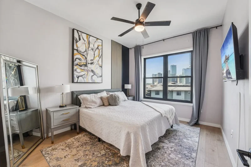800 Embassy Dr, Austin, Texas, United States. - Photo 19