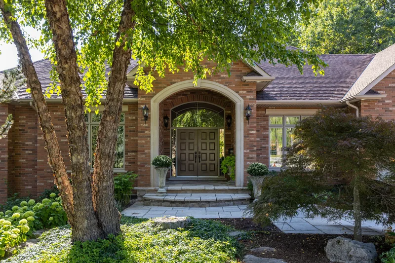 1285 Beaufort Dr, Burlington, ON L7P 4V9, Canada, Burlington, Ontario, Canada. - Photo 28
