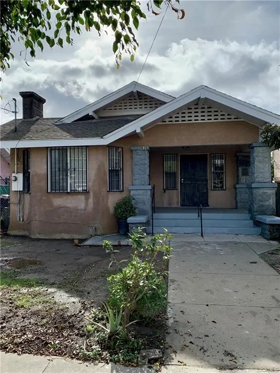 3 Bedrooms Single Family Detached