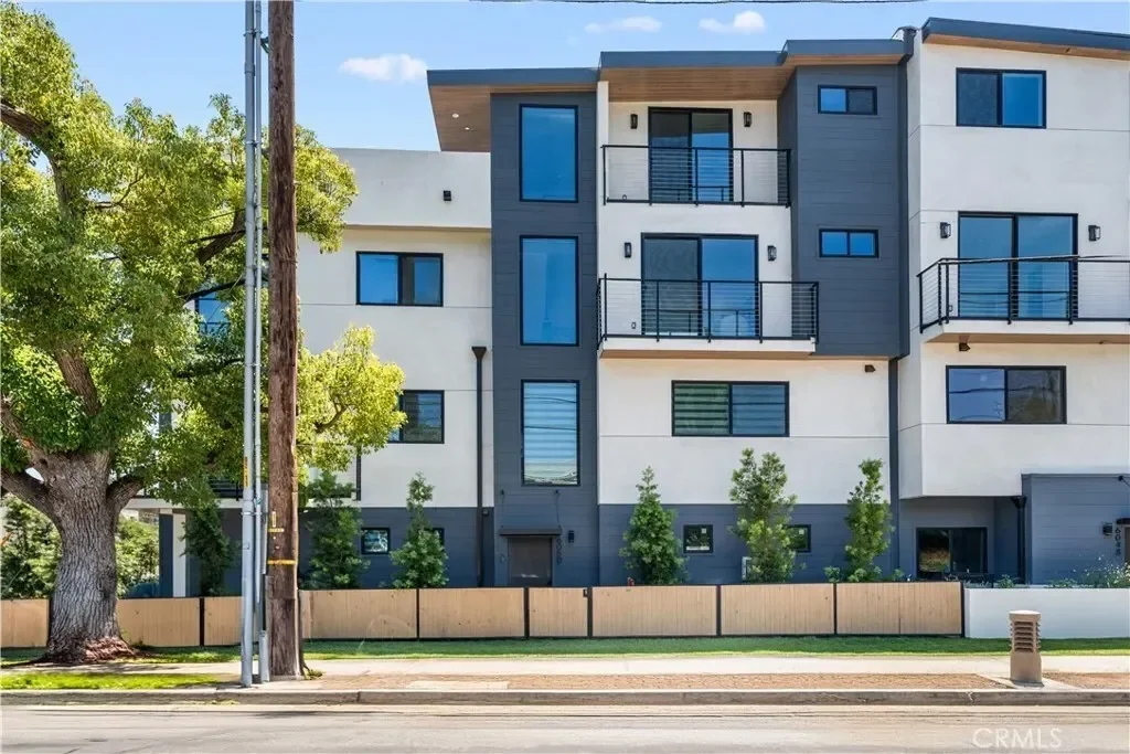 6050 E Burwood Avenue, Los Angeles, California, United States. - Photo 42