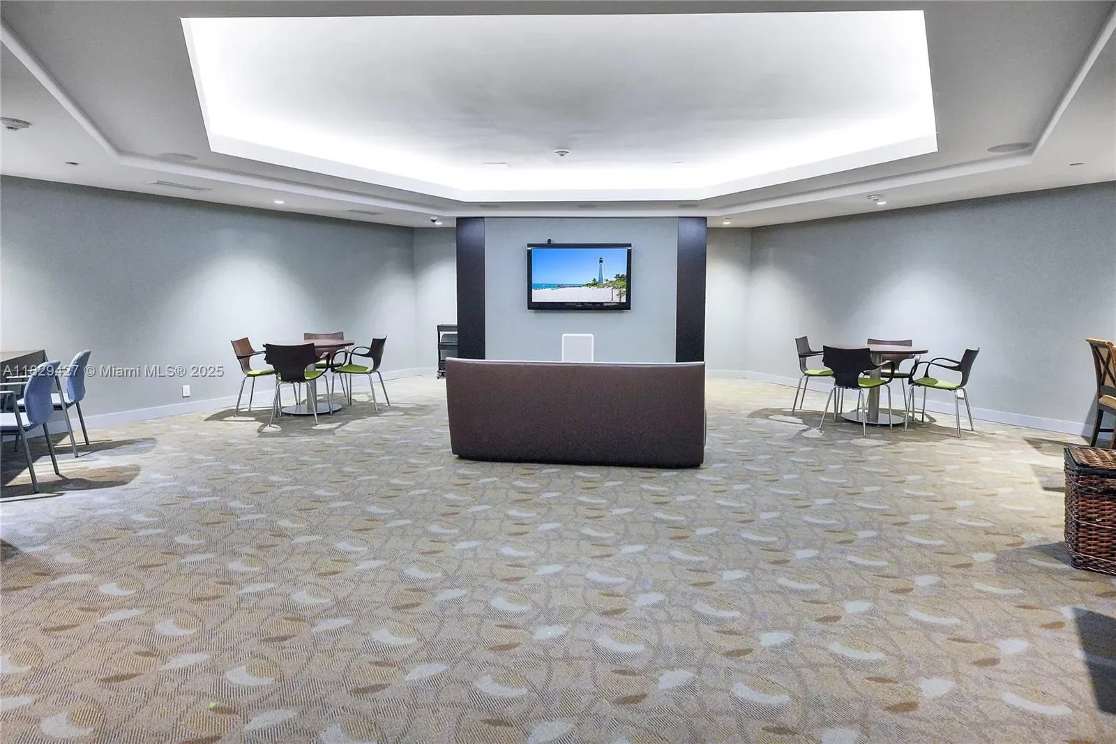1121 Crandon Blvd F201, Key Biscayne, Florida, United States. - Photo 36