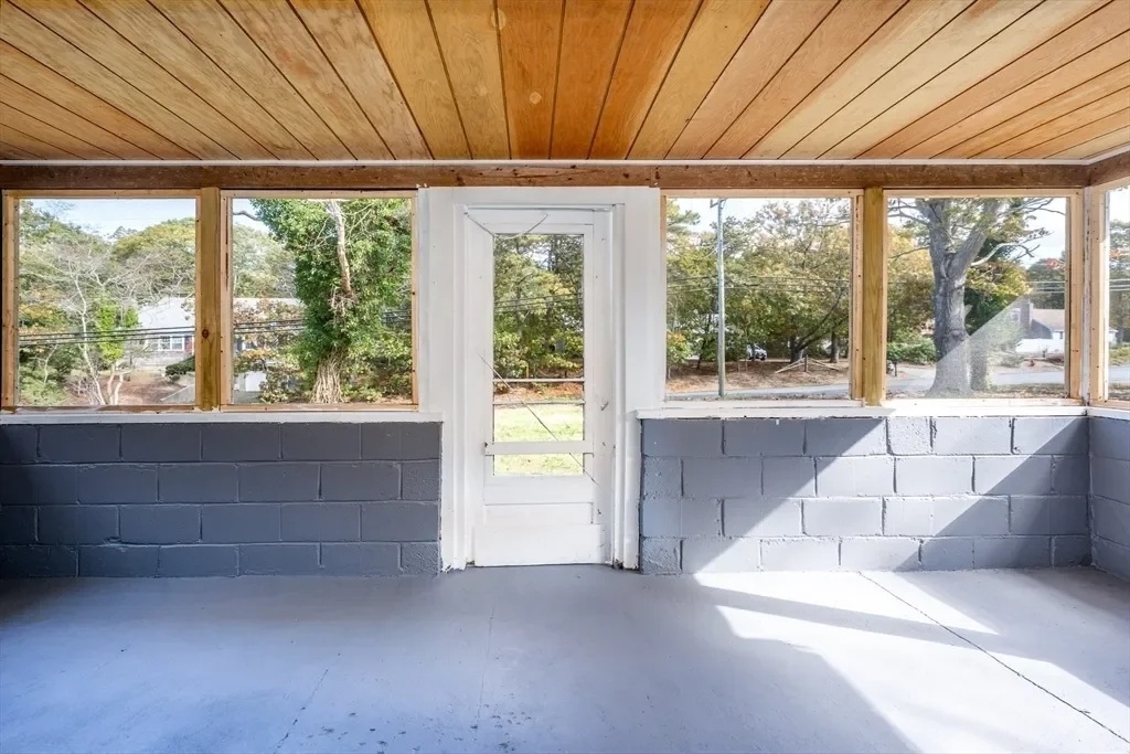50 Silver Oak Rd, Eastham, Massachusetts, United States. - Photo 27