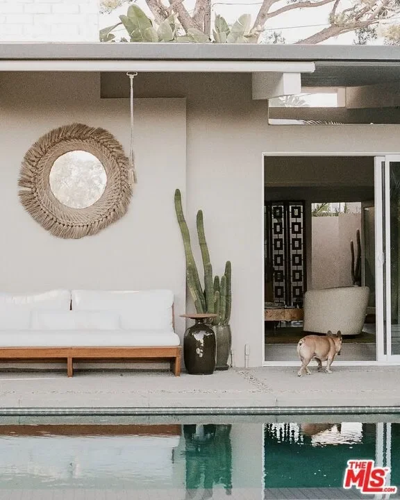 2102 Ridgemont Drive, Los Angeles, California, United States. - Photo 14