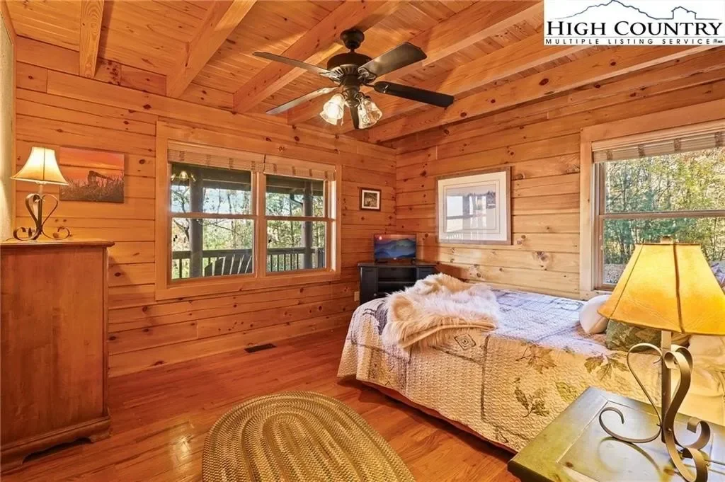 305 Fox Cove Road, Ferguson, NC 28624, Ferguson, North Carolina, United States. - Photo 18