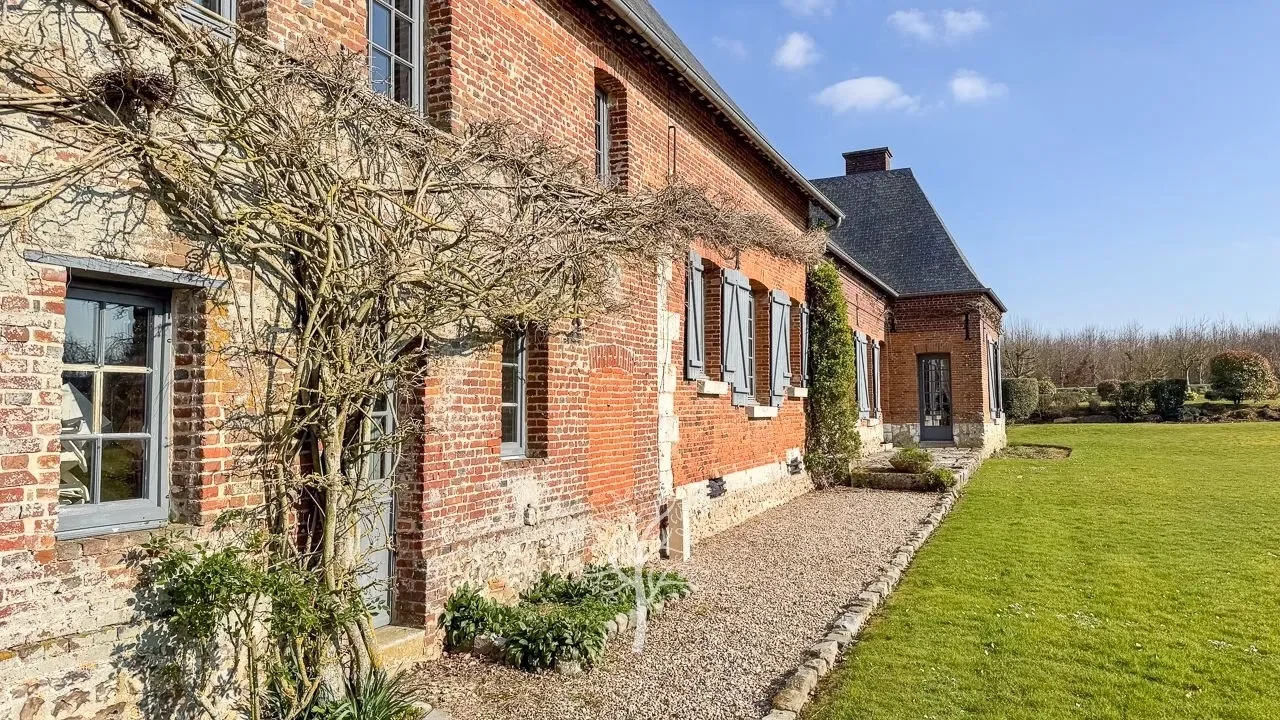 Motteville, Normandy, France. - Photo 4