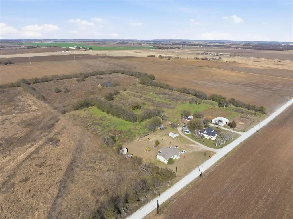 1025 County Road, Hillsboro, TX 76645, Hillsboro, Texas, United States. - Photo 29