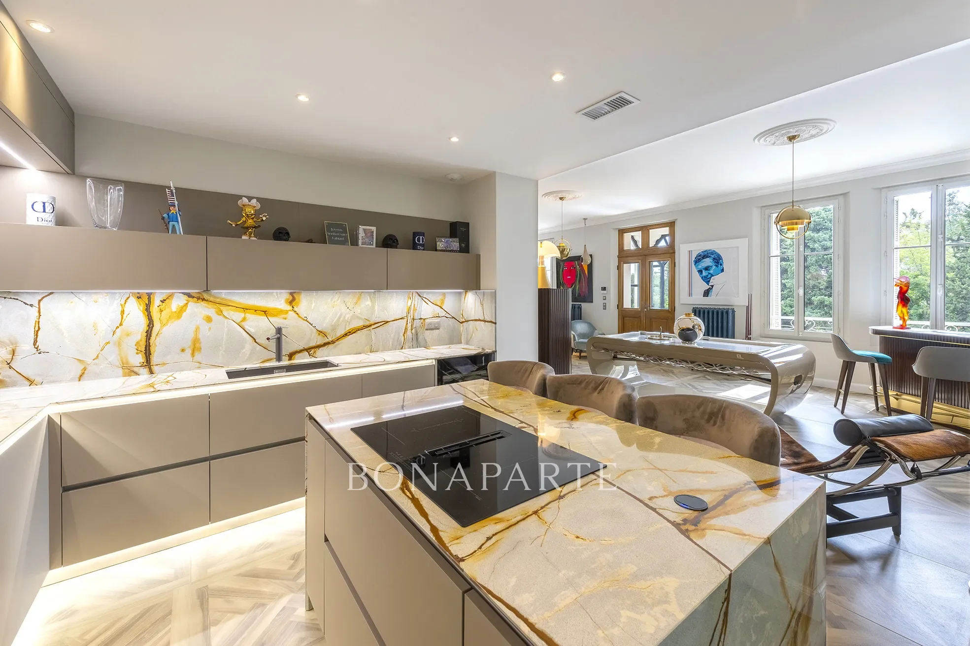 Gallery photo 4