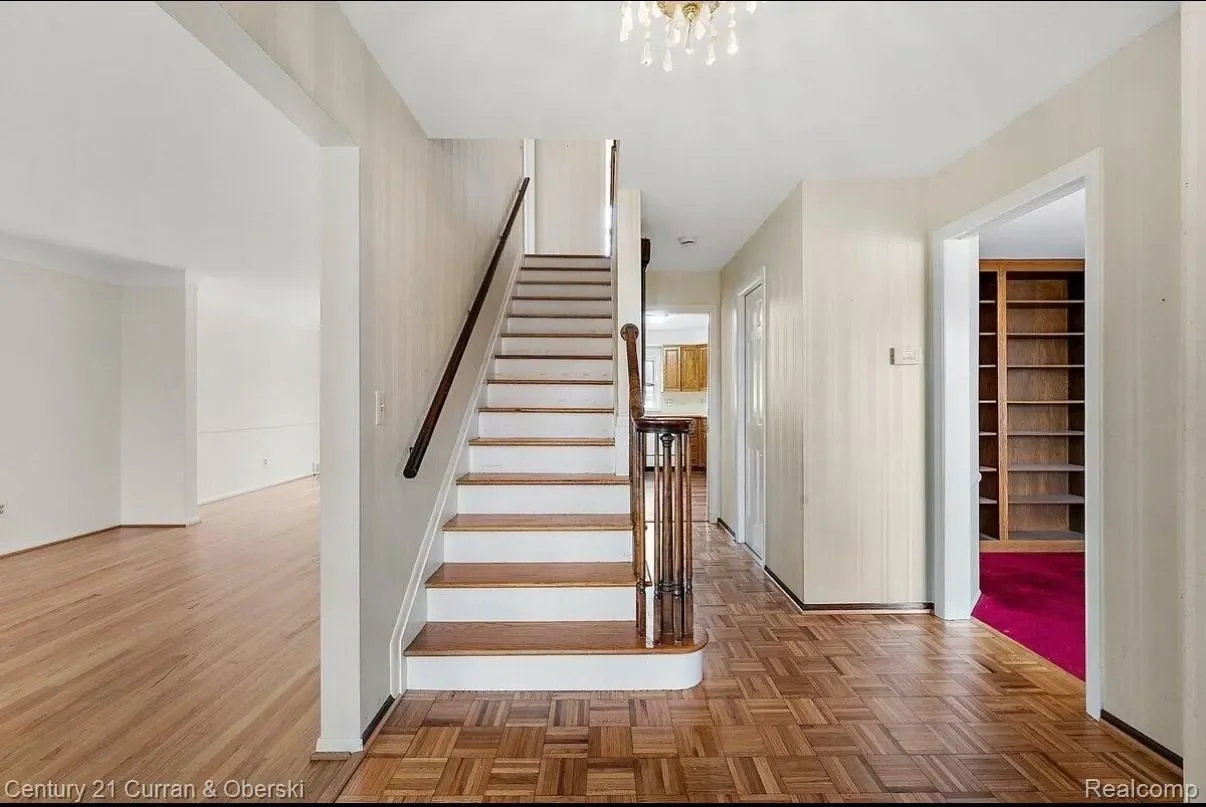 26004 Shirley Lane, Dearborn Heights, MI 48127, Dearborn, Michigan, United States. - Photo 21