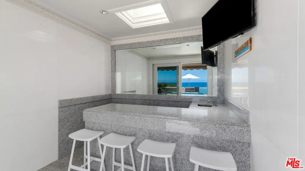 29000 Cliffside Drive, Malibu, California, United States. - Photo 54