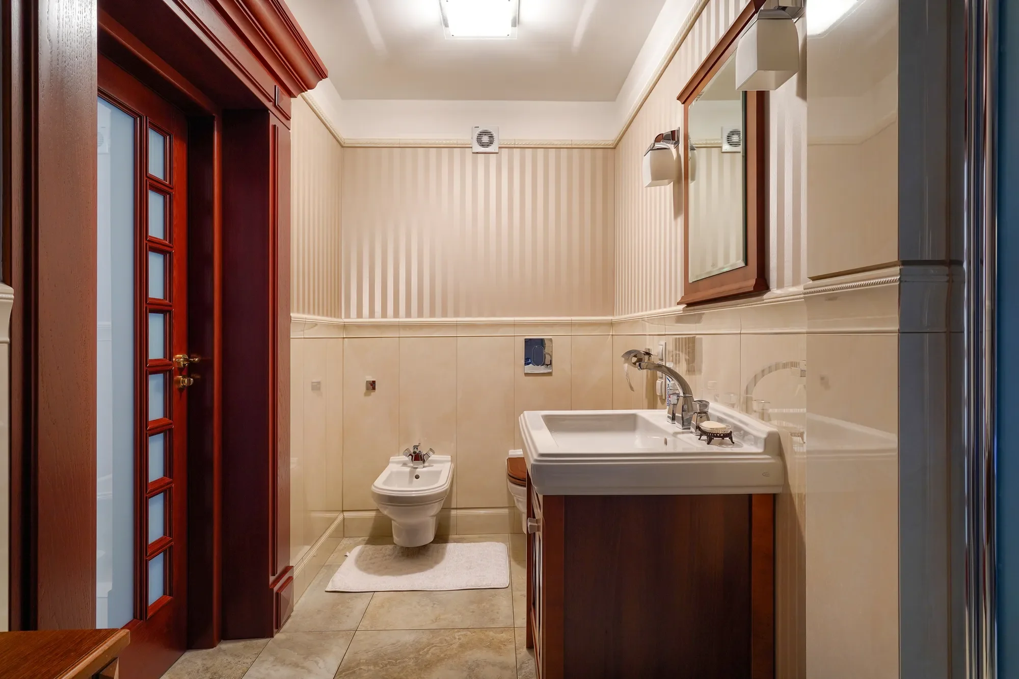 Gallery photo 8