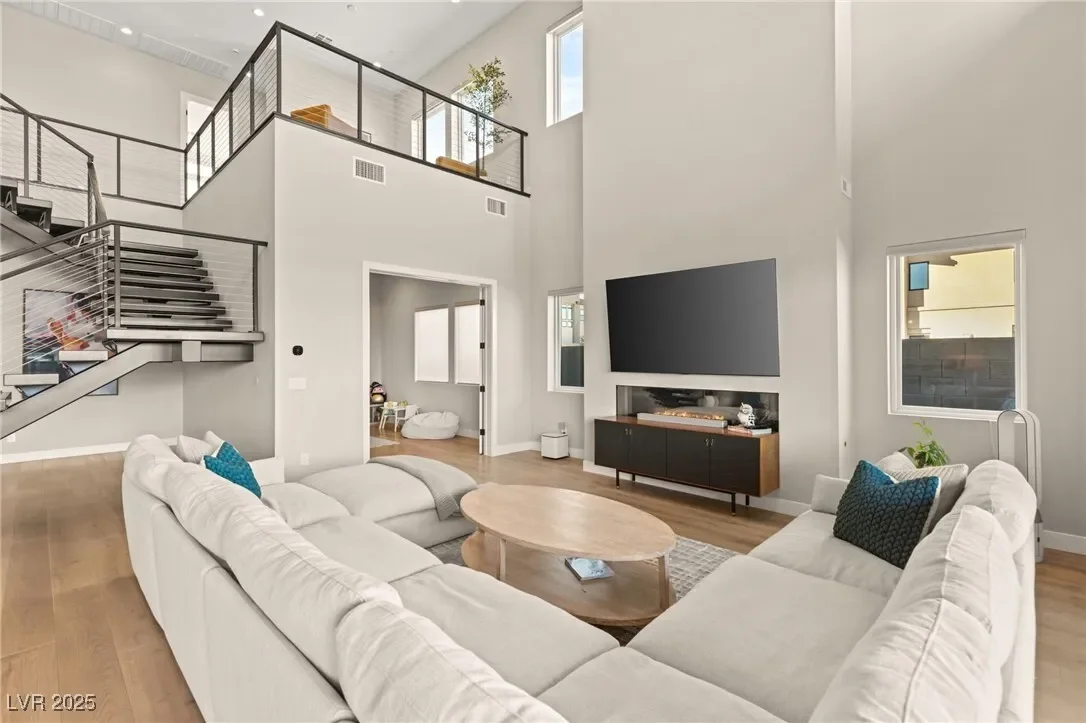 4822 Shady Ridge Drive, Las Vegas, Nevada, United States. - Photo 3