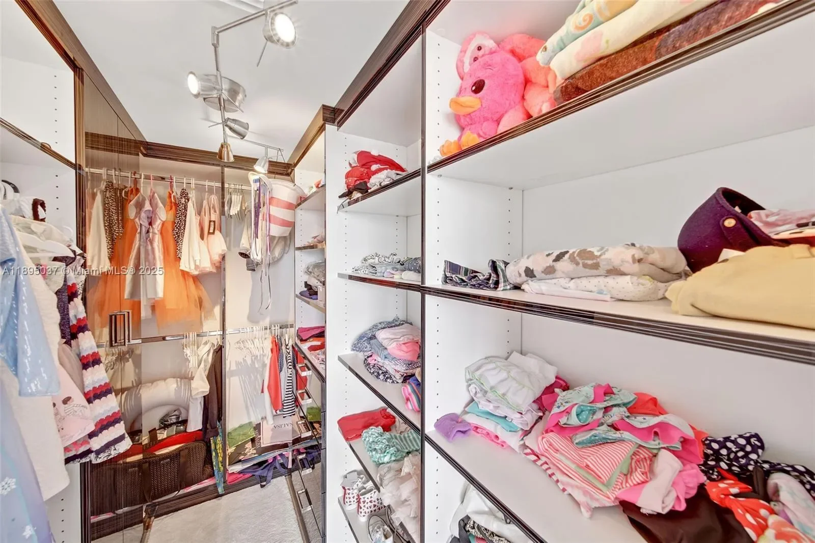 650 West Ave 2107, Miami Beach, Florida, United States. - Photo 29