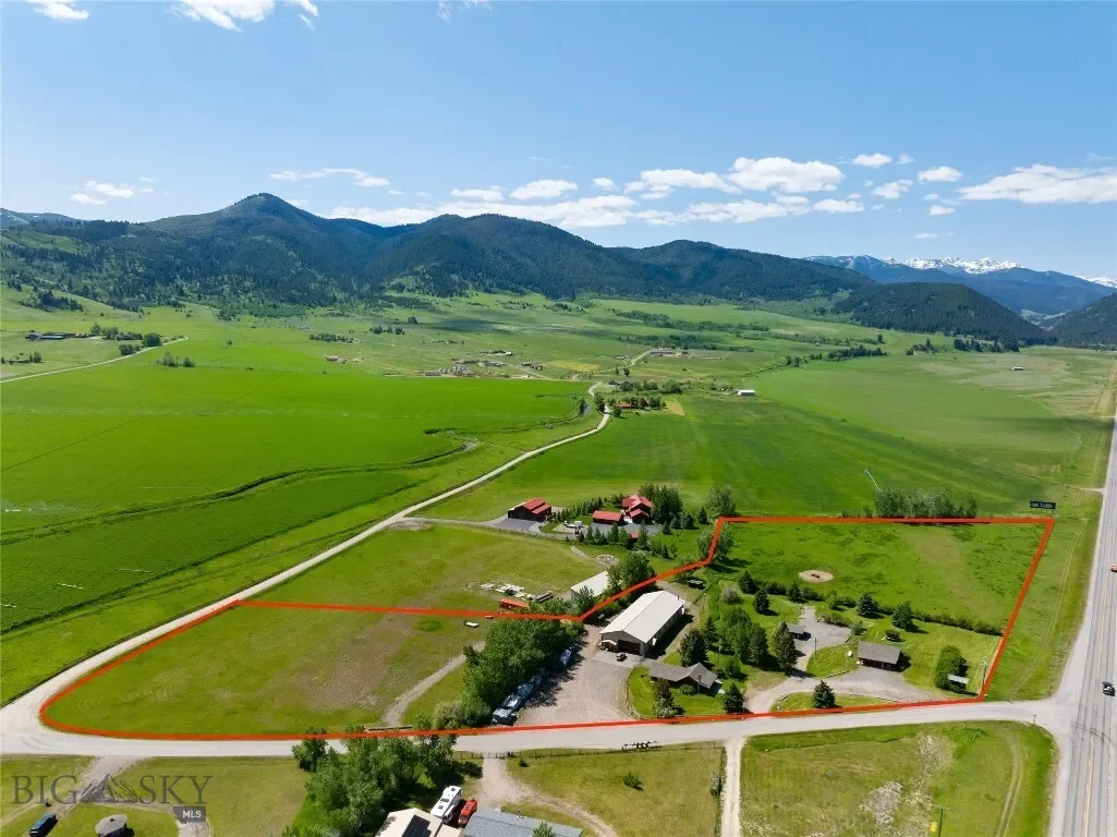56 & 70 E Williams Road, Gallatin Gateway, Montana, United States. - Hero Image
