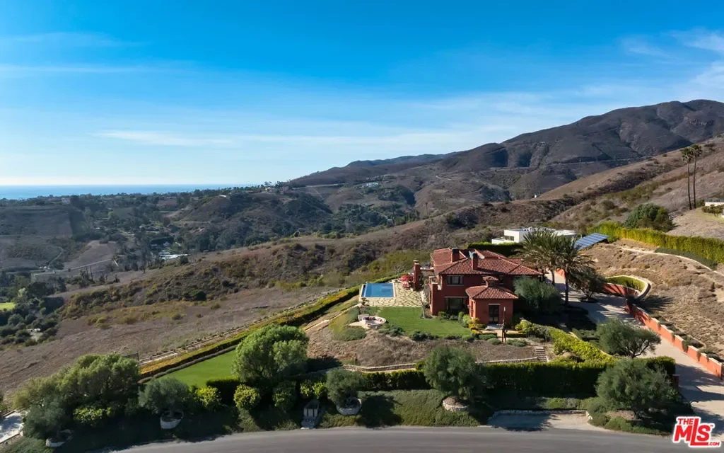 6093 Murphy Way, Malibu, California, United States. - Photo 45