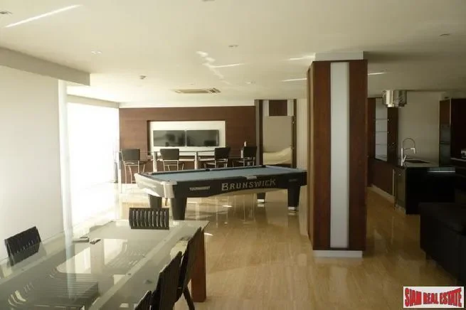 Luxurious 2 bedrooms Penthouse with Ocean views - Pratumnak Hill