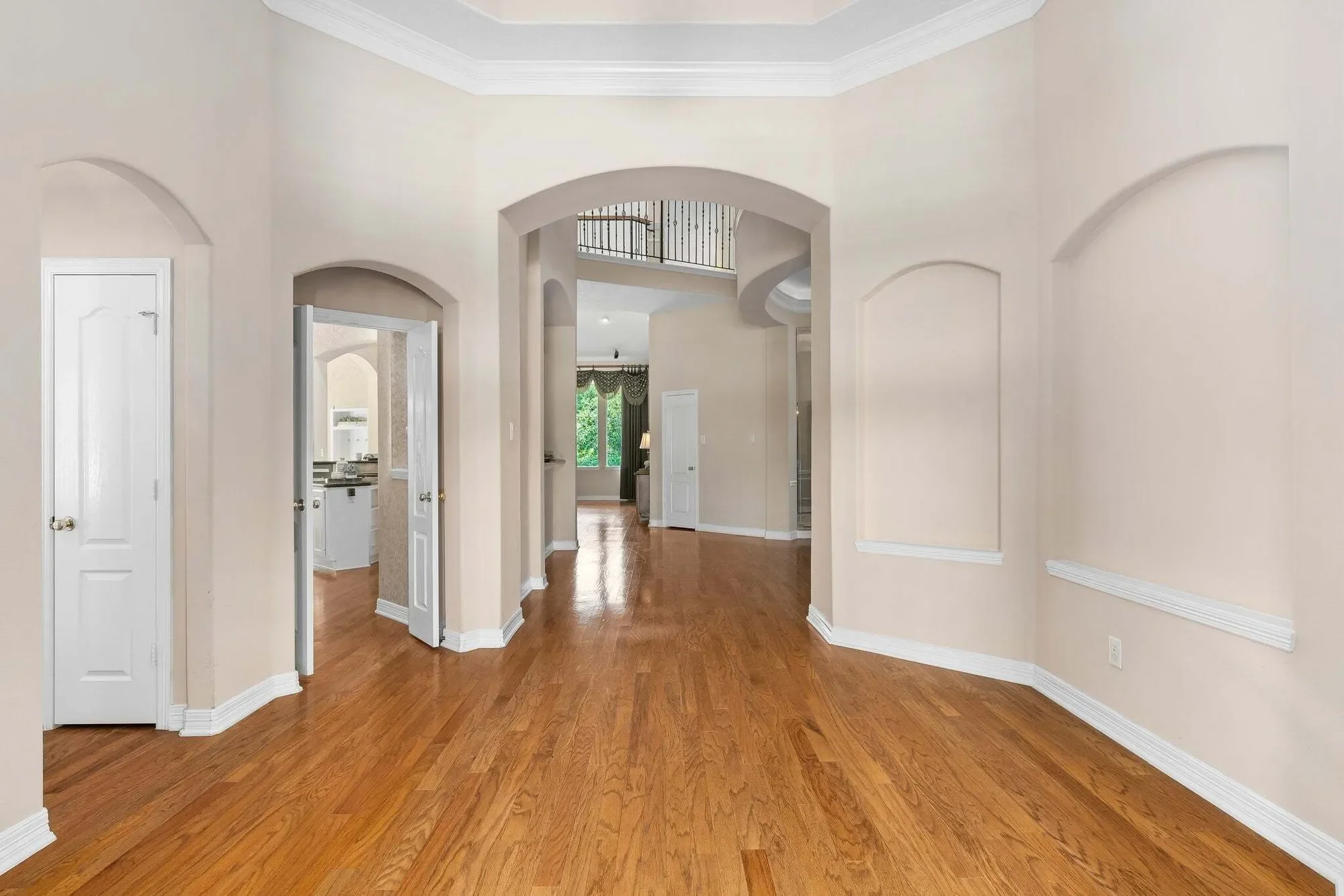 Gallery photo 10