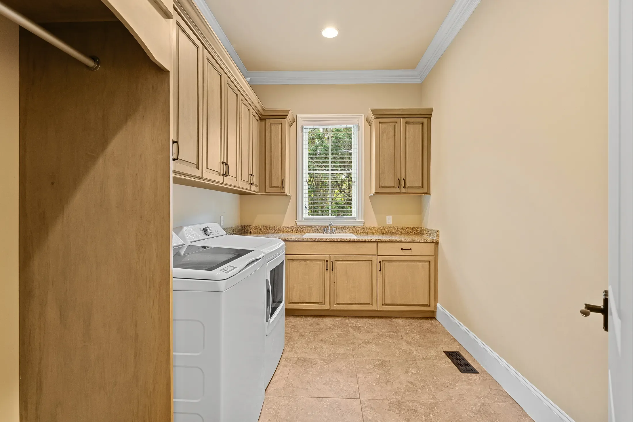 818 Hammock Lane , Knoxville, TN 37934, Knoxville, Tennessee, United States. - Photo 35