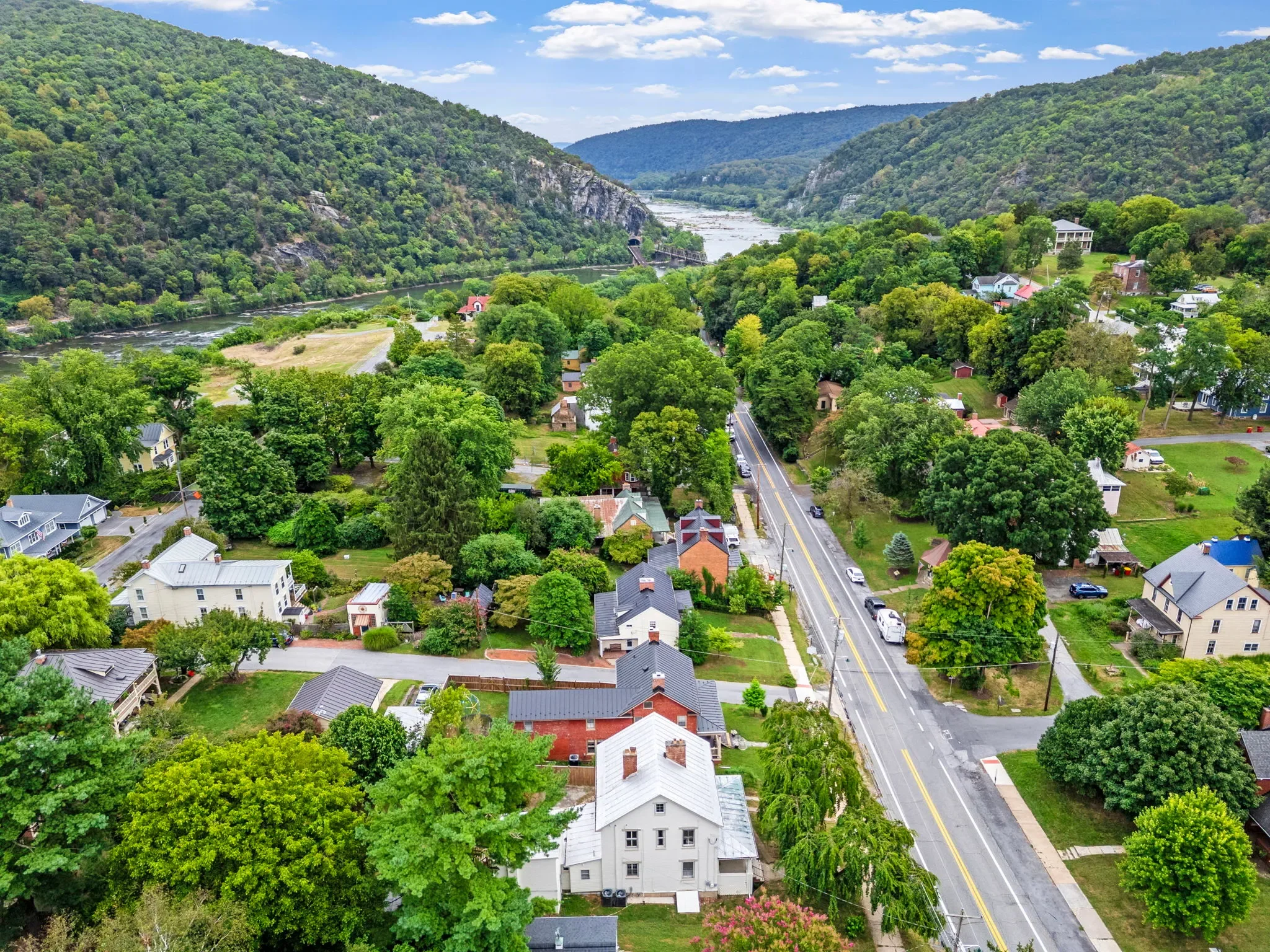 630 Washington Street , Harpers Ferry, WV 25425, Harpers Ferry, West Virginia, United States. - Photo 51