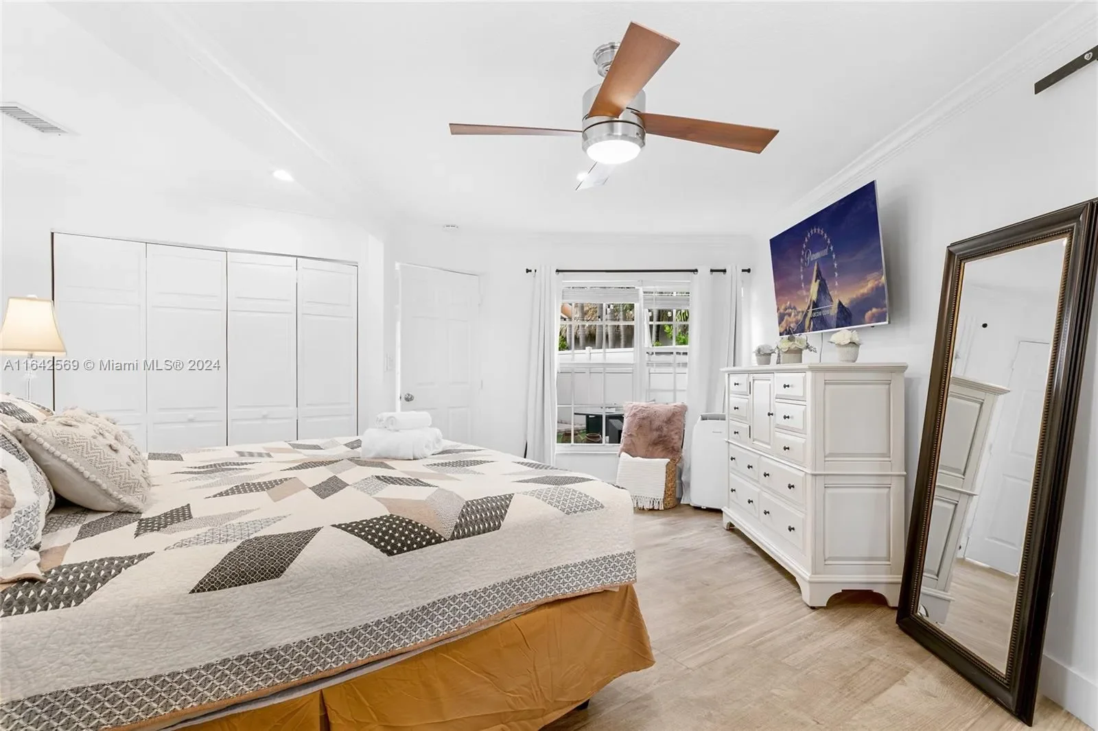 941 SE 4th Ave, Pompano Beach, Florida, United States. - Photo 33