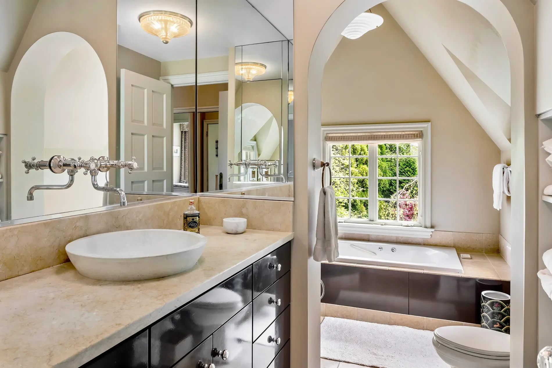 14 Leroy Avenue, Newport, RI 02840, Newport, Rhode Island, United States. - Photo 28
