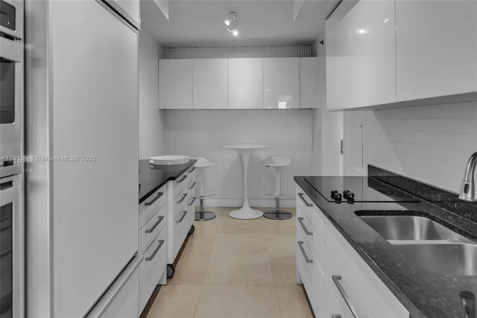 1800 S Ocean Dr 2207, Hallandale Beach, Florida, United States. - Photo 23
