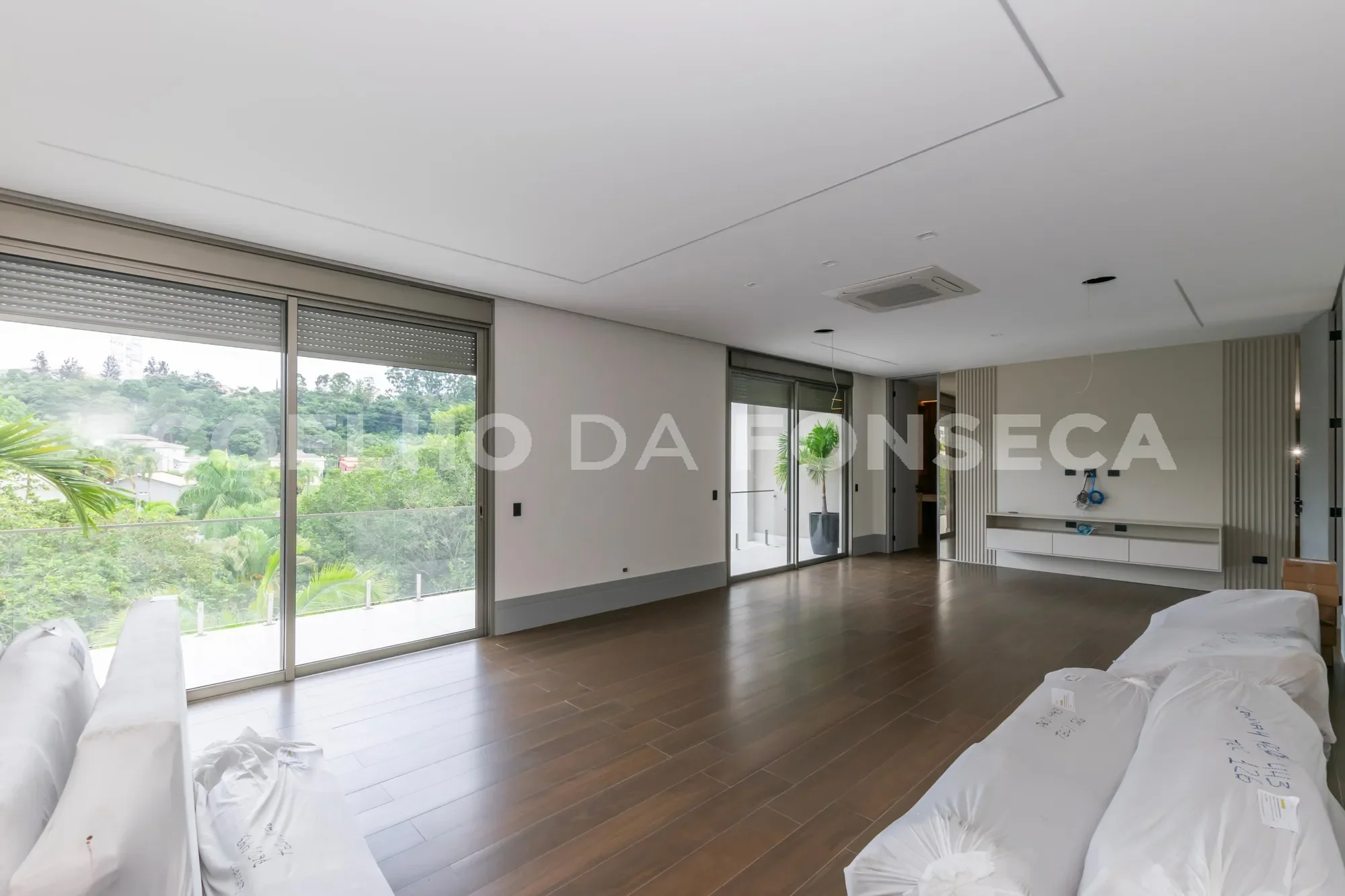 Gallery photo 2