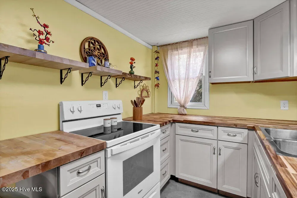 1207 N Topsail Drive, Surf City, North Carolina, United States. - Photo 63