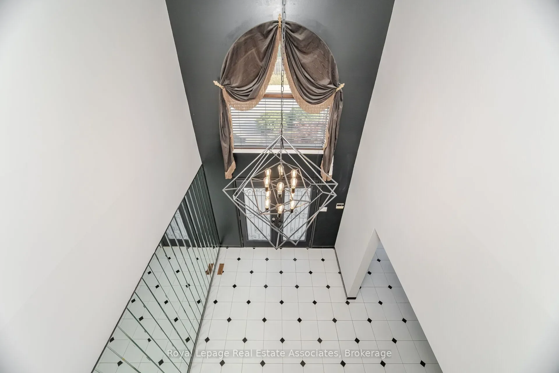 Gallery photo 4