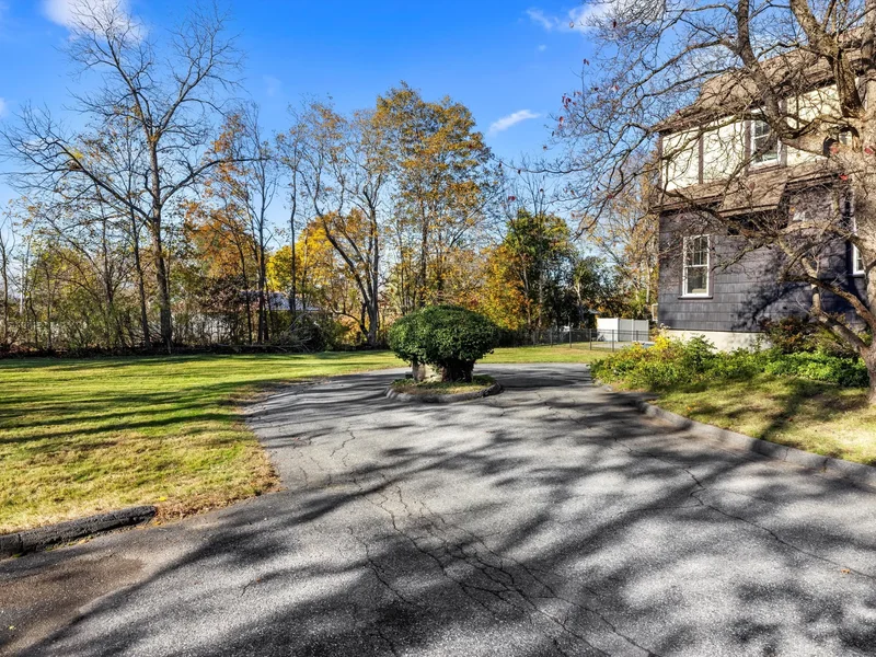 17 Worcester St , Grafton, MA 01519, Grafton, Massachusetts, United States. - Photo 33