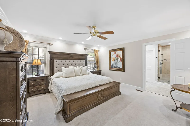 1027 Garden Creek Cir, Louisville, KY 40223, Watterson Park, Kentucky, United States. - Photo 23