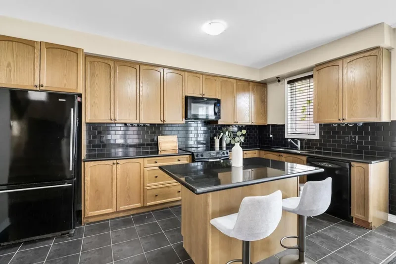 25 Abberley Street, Markham, Ontario, Canada. - Photo 9