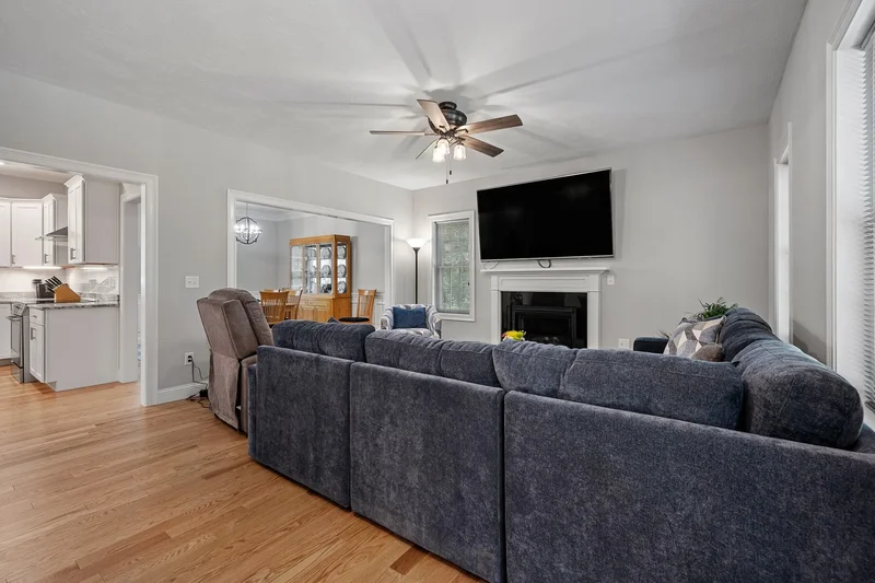 85 East St, Uxbridge, MA 01569, Uxbridge, Massachusetts, United States. - Photo 7