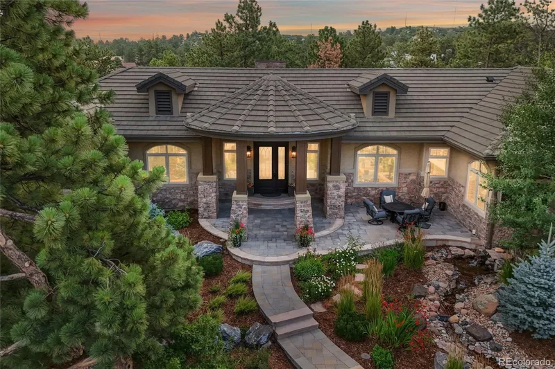 Single Family Residence in Castle Rock