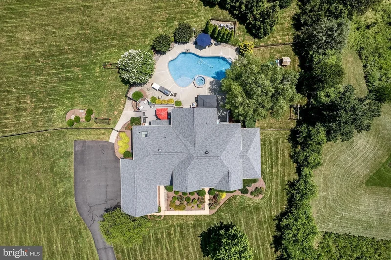 18132 Shenstone Run Court, Leesburg, VA 20175, Leesburg, Virginia, United States. - Photo 3