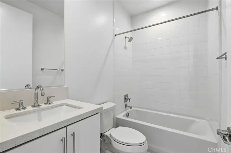 101 Red Oak, Lake Forest, California, United States. - Photo 56