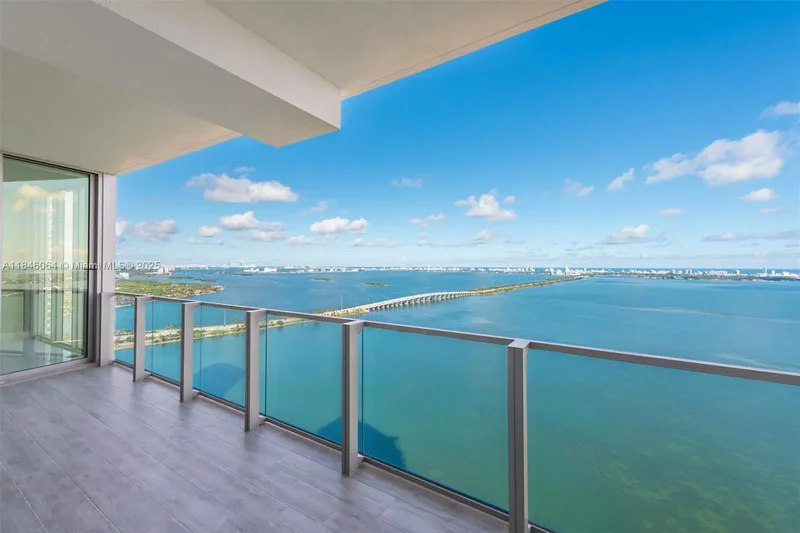 2900 NE 7th Ave 3903, Miami, Florida, United States. - Photo 21