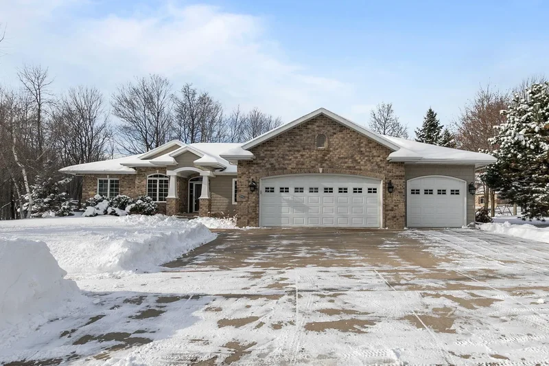 592 Cornrow Lane, Combined Locks, WI 54113, Combined Locks, Wisconsin, United States. - Photo 14