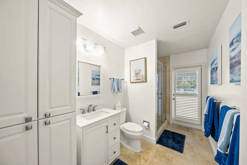 746 Eagle Point Drive, Venice, FL 34285, Venice, Florida, United States. - Photo 24