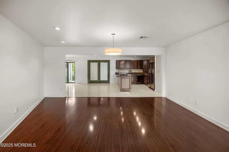 9E Cove Lane, North Bergen, NJ 07047, North Bergen, New Jersey, United States. - Photo 9